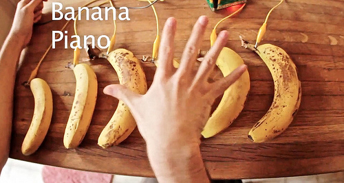 Banana piano